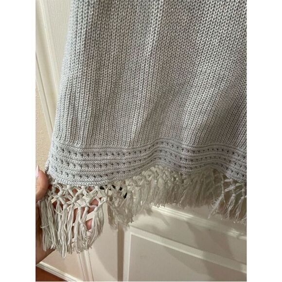 Lilly Pulitzer knitted fringe hem tank top size medium - Picture 3 of 4